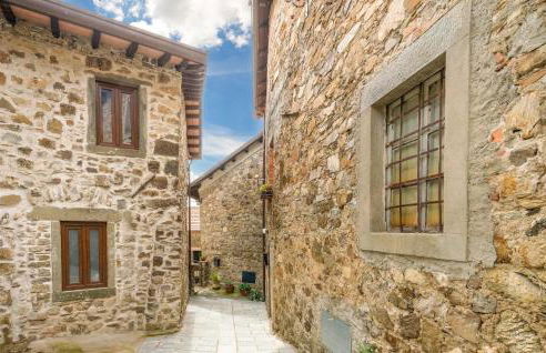 Awesome Home In Frazione Antognano - Foto 7