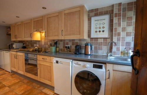 Beech Cottage - Family Cottage in the Peak District - Photo 12