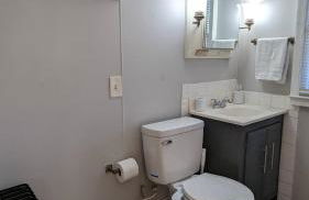 Modern Farm Home WT Large Parking, Front Porch - Foto 23