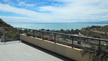 Lujoso apartamento con vistas al mar - Foto 1