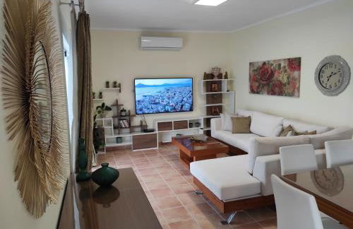 EfisHouse - Photo 47