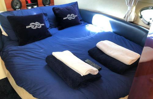 Y-Knot-Two Bedroom Luxury Motor Boat In Lymington - Foto 20