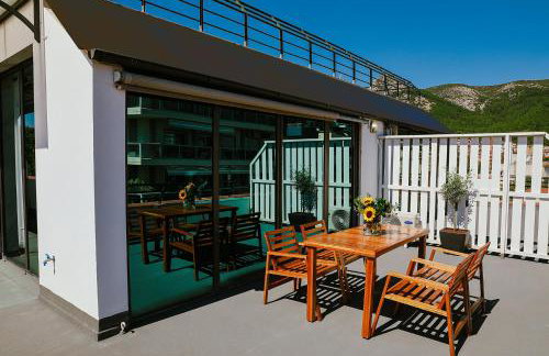 The First Key Luxury & small apartment in the center of Xanthi - Foto 21