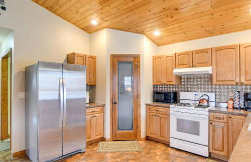 6 Mi to Dtwn Pella Riverfront Cabin with Game Room! - Foto 7