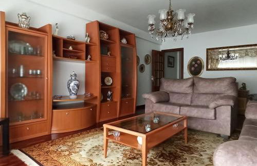 Piso Amplio y Céntrico en Mugardos - Photo 6