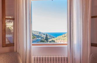 Villa renovada vista al mar y piscina climatizada - Foto 44