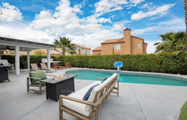 Desert Scarif Private Pool, Hot Tub, Putting Green, Near Coachella Festivals - Foto 2