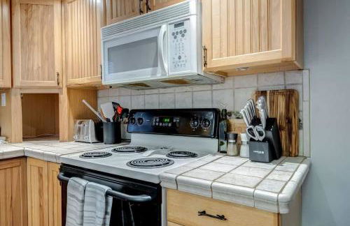 Fire Pit Arcade Games Deck Grill & Pool Access - Foto 11