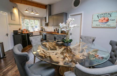 The Old Wagon Shed - Photo 6