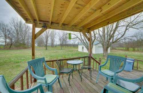 Peaceful Hazel Cottage with Deck and Yard! - Foto 2