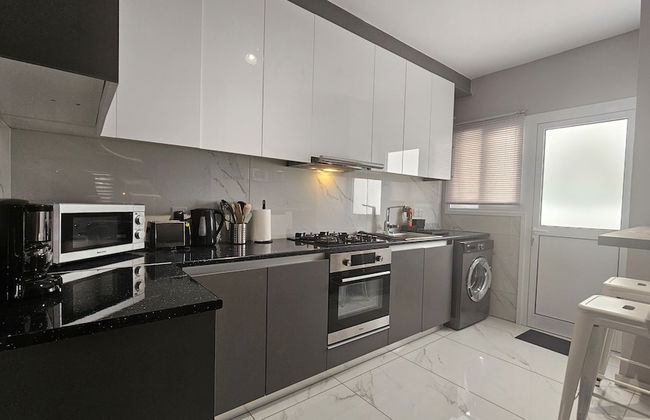 151 NIC - Stay Art Style Apartment - Photo 13