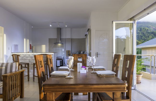 Tropical Hideaway - Photo 8