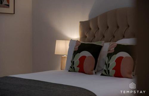 Cosy Family Home Near Thorpe Park & Legoland - Foto 17