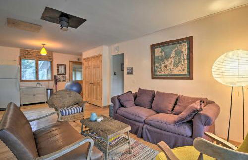 Idyllic Northport Cottage, Walk to Lakeside! - Foto 1