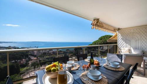 Résidence 3p Vue Mer, Piscine – Cannes Croix Des Gardes - 3P Vue Mer, Piscine – Cannes Croix des Gardes MAE-3273 - Foto 2, furniture