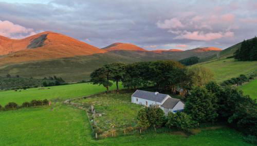 Thistle Thatch Cottage and Hot Tub - Mourne Mountains - Foto 5