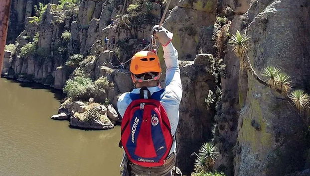 Tour de aventura en Boca de Túnel - Foto 3, Descenso en tirolina