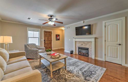 Charming Springdale Townhome about 5 Mi to Dtwn! - Foto 1