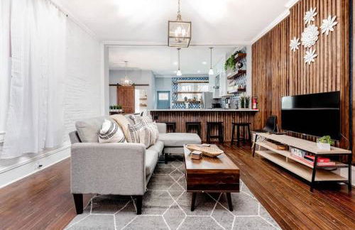 Home 4/ King Beds - Large Garage by StayStLouis - Foto 15