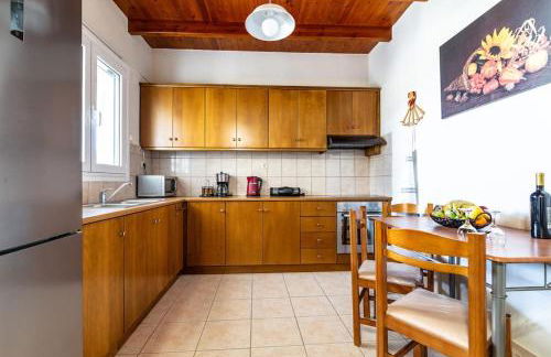 Lovely Maisonette in the village - Photo 7