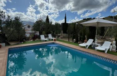 Villa El Pedregal - Parque Sierra de las Nieves - Foto 5