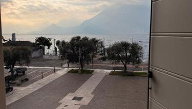 Absentia 1763 Garda Boutique Home - Lake front - Foto 3