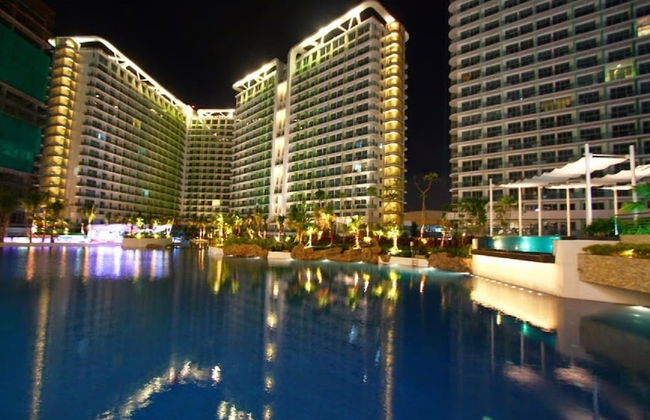 Azure Rio West Wave Pool 1 Bedroom near Airport - Foto 1