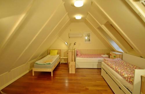 Seaside Villa with Sauna - Foto 20