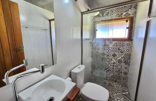 Chalés Vila Carrancas - Ao lado do centro com piscina, cozinha completa e muita tranquilidade - Foto 138