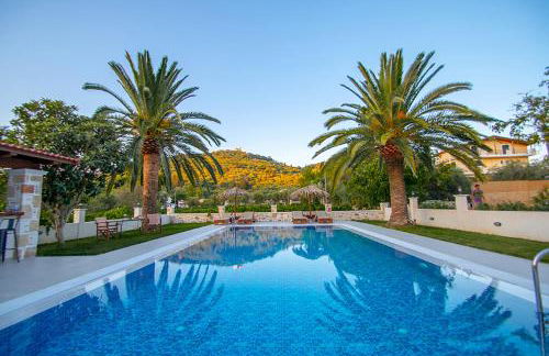 Zissis Villa & pool 5min drive to beach - Foto 2