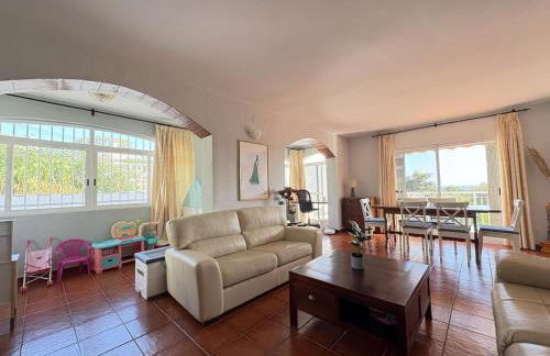 Charming Catalan Villa with Pool & Views - Foto 17