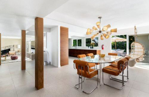 Monterey Manor Interior Designed Home Plus Pool - Photo 25