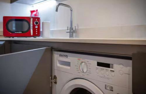 Luxury Apartment 7 mins Walk to Salford Central - Pass the Keys - Foto 9