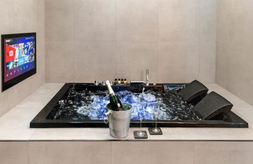 Luxury Romantic West-End Apartment With Jacuzzi Spa Bath - Foto 40