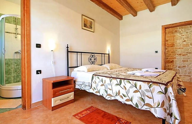 Authentic Villa in Tinjan With Private Pool - Foto 12