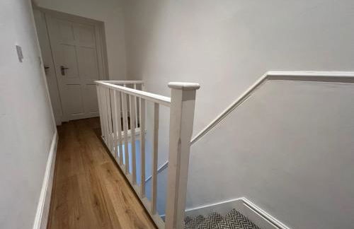 2025 Award Winner Liverpool Cherry House - 4 Bedrooms - Foto 36