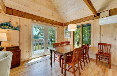 Dock and Kayaks Annabessacook Lake Retreat! - Foto 6