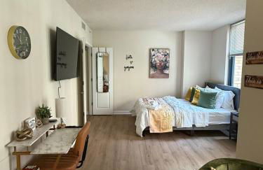 Luxury Stay-Free Parking-Amazon HQ-Nearby DC-Wifi-Pool-Gym - Photo 62