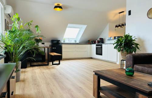 Zentrale Lage, kostenlos Parken, ideal für Pendler, Kinder und Haustiere willkommen!! - Photo 15