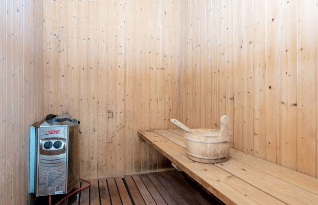 10 Person Holiday Home in Orsted - Foto 19