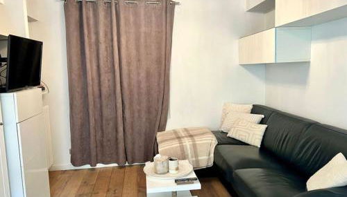 Champs-Elysées - Arc de Triomphe - 2 pièces - 4p - Foto 3