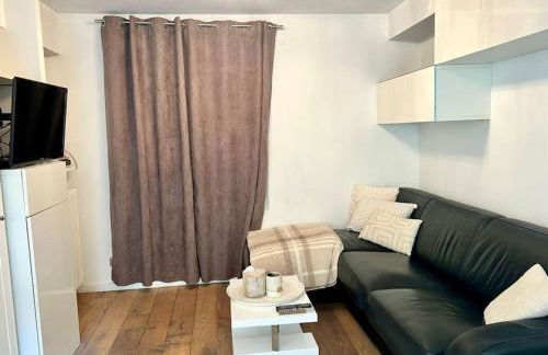 Champs-Elysées - Arc de Triomphe - 2 pièces - 4p - Foto 3