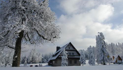Berggasthof Heuberghaus, direkt am Rennsteig - Foto 2