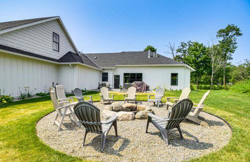 Onamia Vacation Rental about 1 Mi to Mille Lacs Lake! - Foto 2