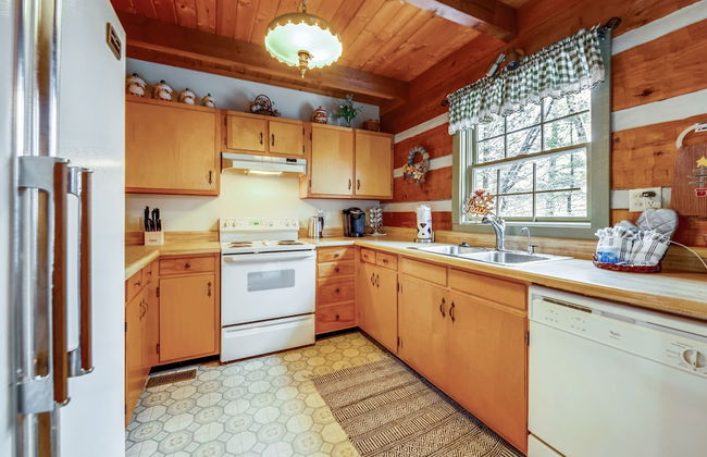 Mossie Oak Cabin 2 Bedroom Cabin by RedAwning - Foto 6