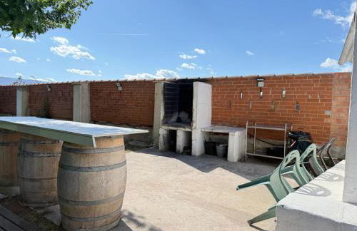 Chalet con jardín, piscina y barbacoa en Logroño - Foto 20