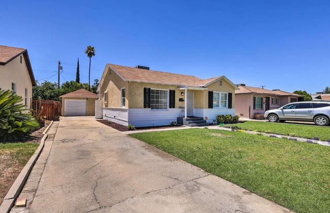 Bakersfield City Home w Patio and Garden - Photo 21