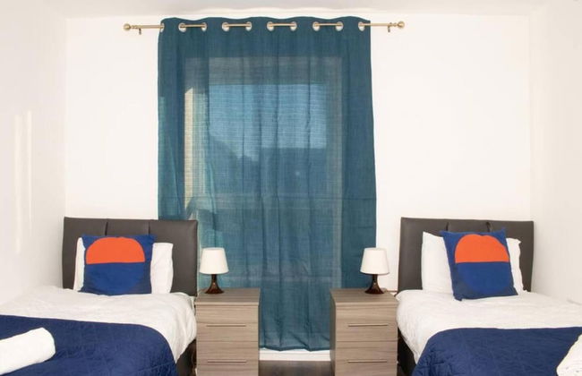 TMS Beautiful 2BR Apartment! Ensuite! Lakeside - Photo 2