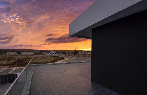 Sunset House - Photo 1