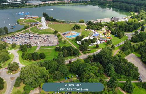 Detached House - Prime Location - Free Parking, Fast Wifi and Smart TVs with Sky TV and Netflix by Yoko Property - Photo 23